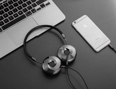 電子產品拍攝技巧 藍牙耳機、對講機及其他設備的專業(yè)呈現(xiàn)